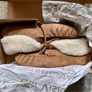Manitobah Mukluks Loft Moccasin